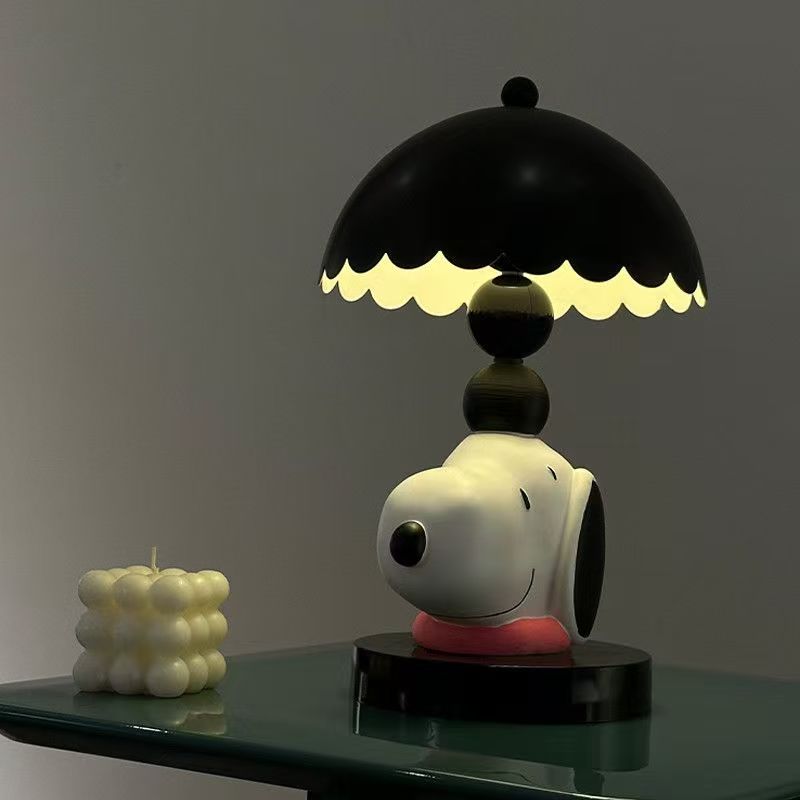 Snoopy Umbrella Design Table Lamp