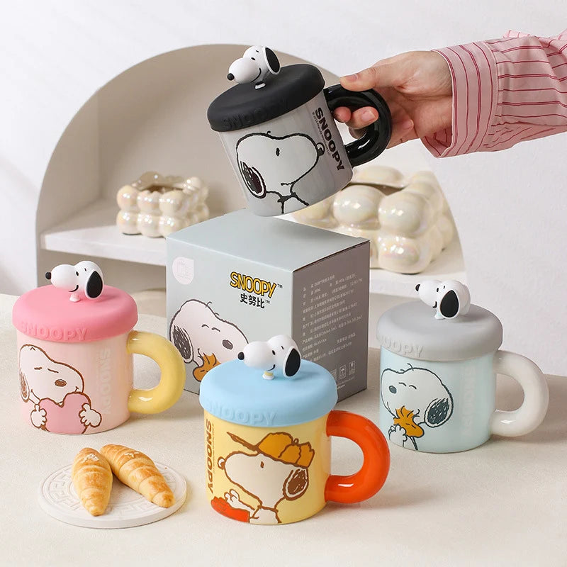 Snoopy Ceramic Mug with 3D Figurine Lid